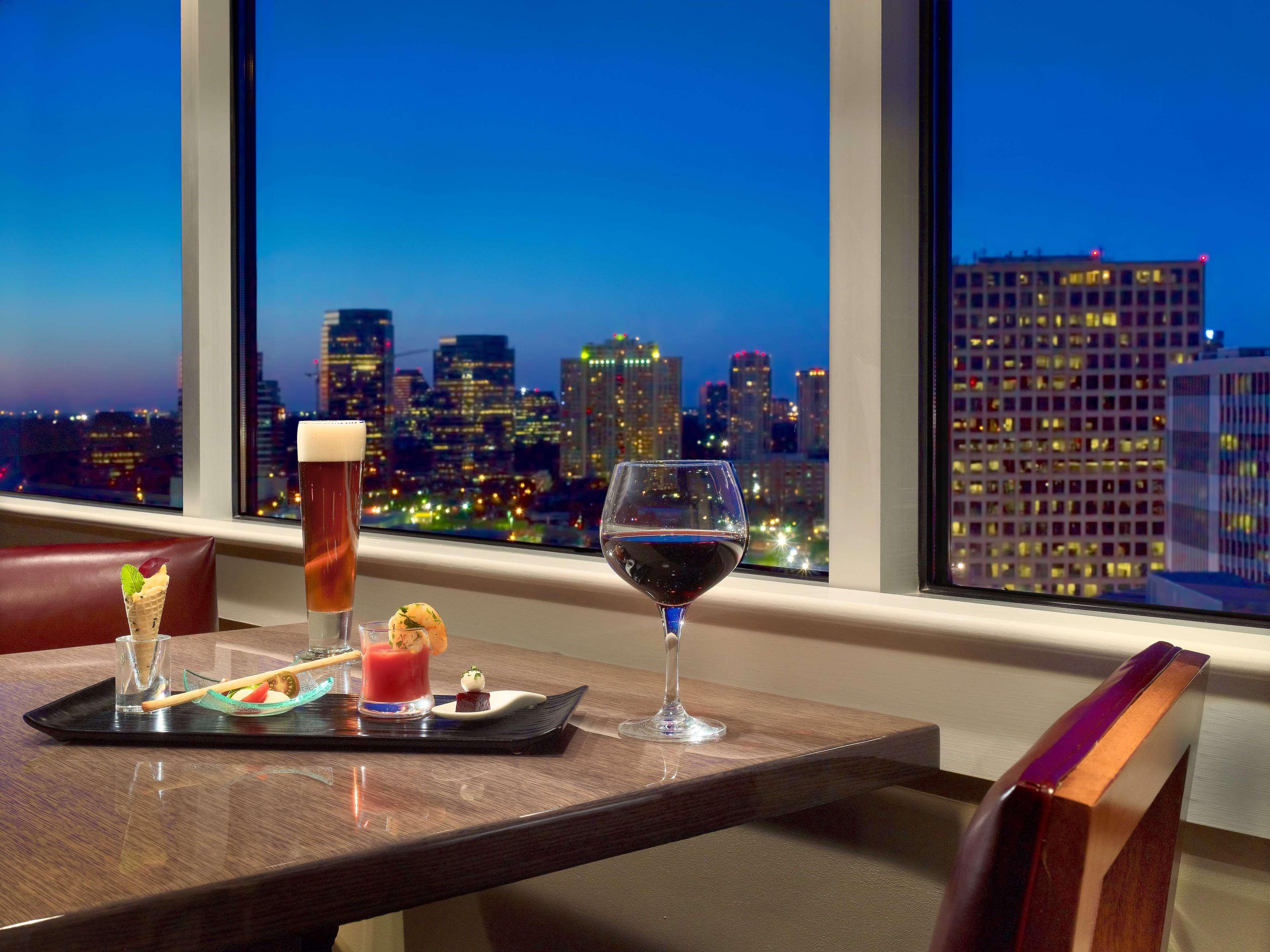 The Royal Sonesta Galleria Hotel